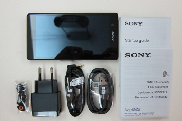 Sony Xperia Z kutu içeriği